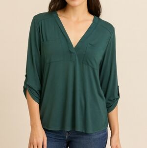 Cable & Gauge Dark Green Blouse with Pockets Size Large